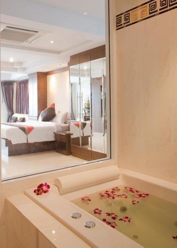 Rayaburi Beach Club Patong 客房 照片
